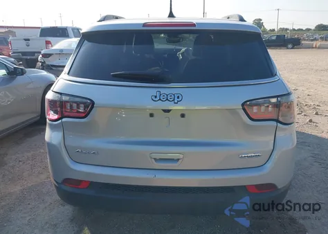 2024 Jeep Compass Latitude from USA, damaged, VIN 3C4NJDBN7RT109476